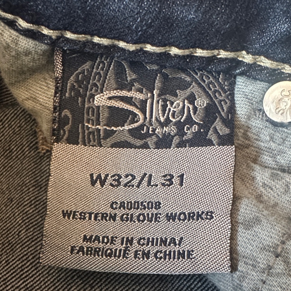 Silver brand Dark Blue Women's Jeans with Contrast Stitching - Picture 4 of 4